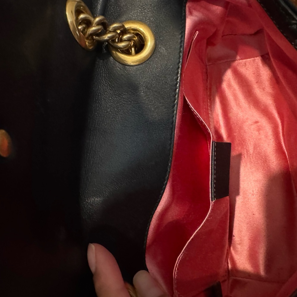 Gucci GG Marmont Velvet Crossbody - Picture 5 of 5